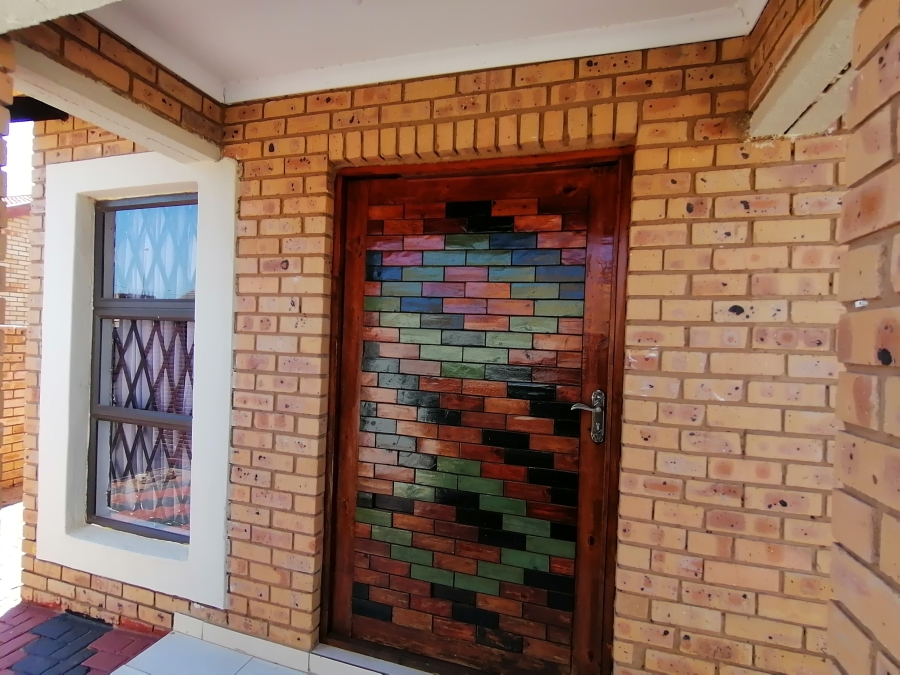 2 Bedroom Property for Sale in Kanana North West